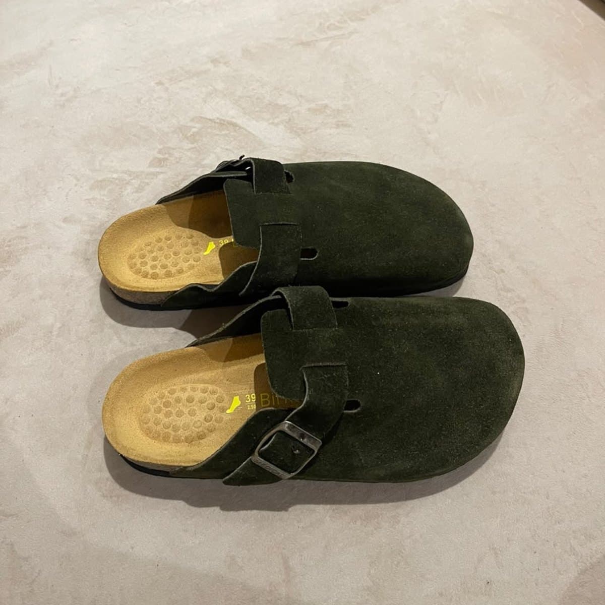 Sabot Suède Olive — OVRA